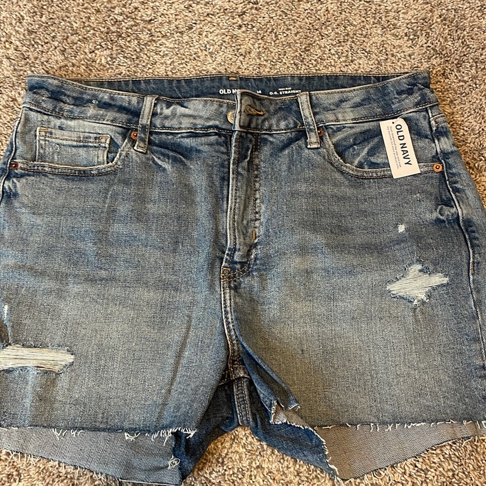 NWT high rise distressed denim shorts - Picture 6 of 7